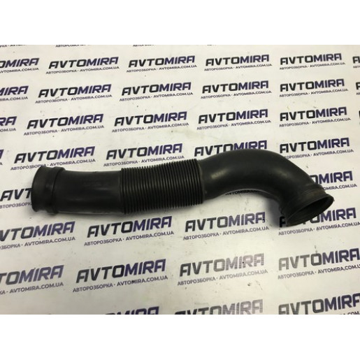 Патрубок воздушного фильтра Opel Corsa D 1.7 CDTI 2006-2014 55557172